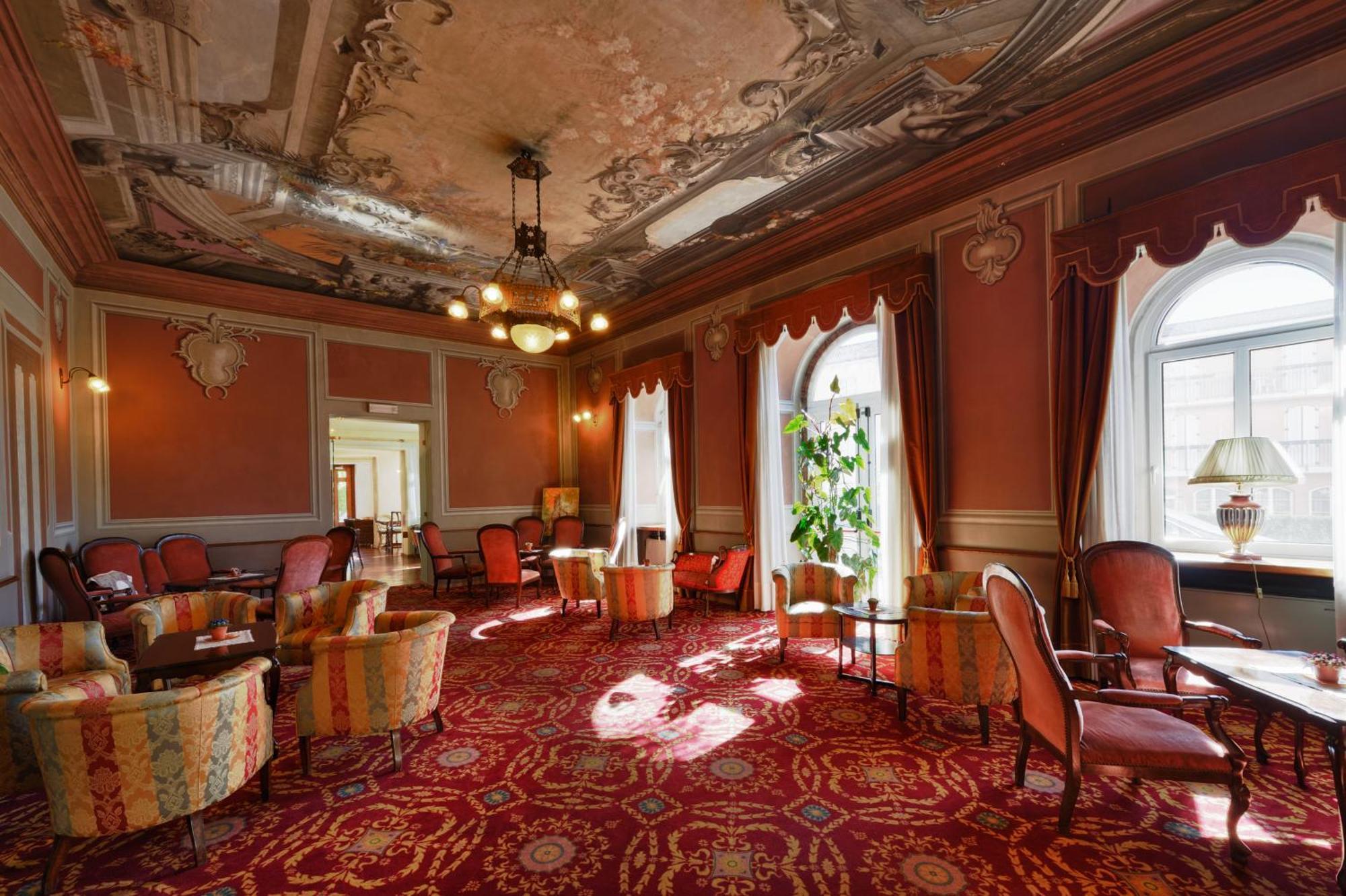 Hotel Eden Levico Terme Buitenkant foto